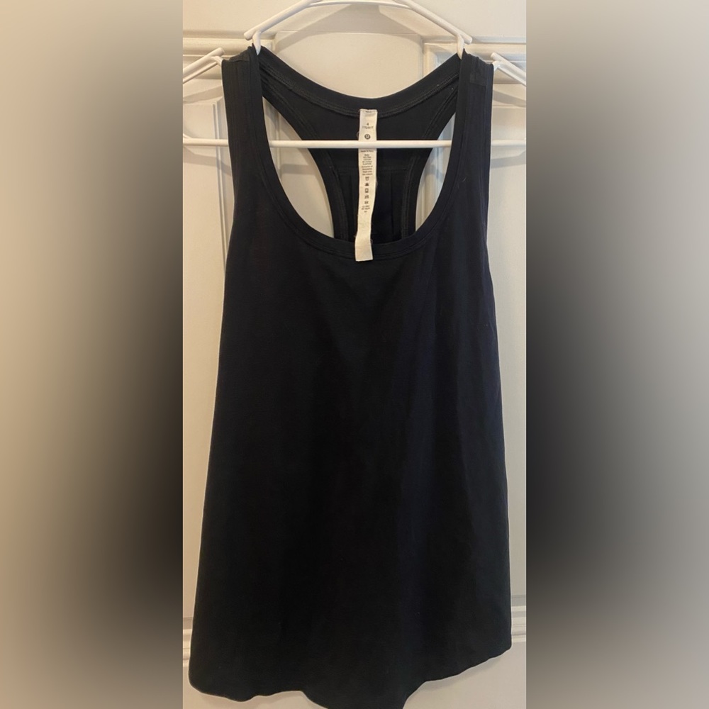 Lululemon size 4 tank